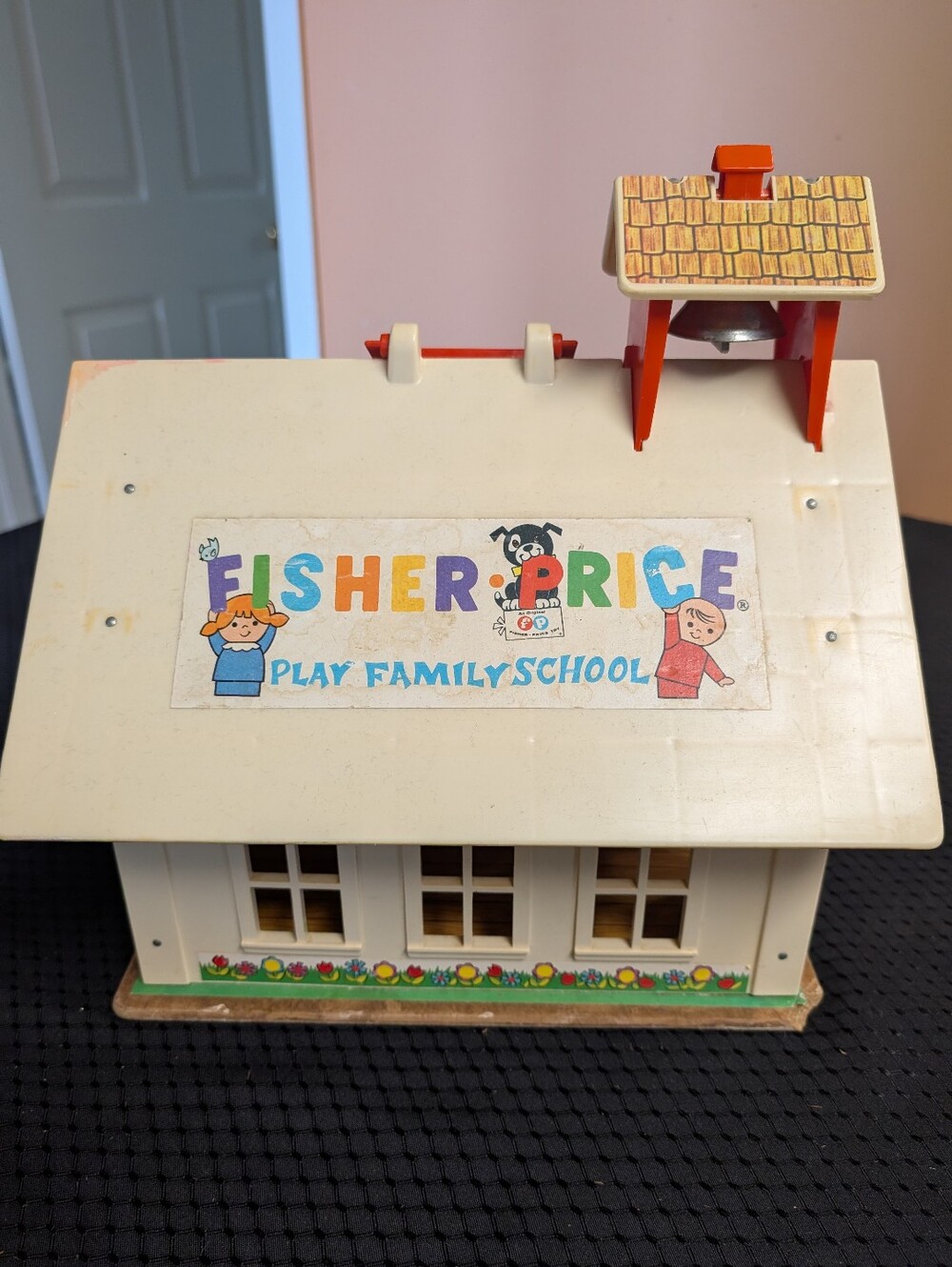 Vintage Fisher-Price Play Family School Little People #923, 1971 - Picture 10 of 12